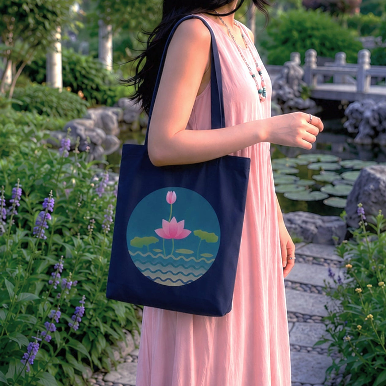 Lotus Totebag Zipper